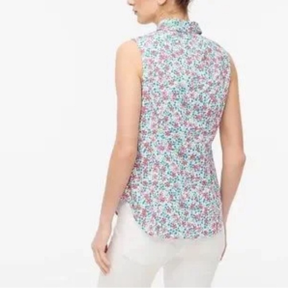- J. Crew Poplin sleeveless shirt size M - Picture 2 of 7